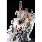 thumbnail Die Tragödie des Teufels -8 m Treppe - 500 kg Acrystal Decor Carrara - 500 kg Acrystal Prima - 750 m² Glasfaser - Design Peter Pfitzner